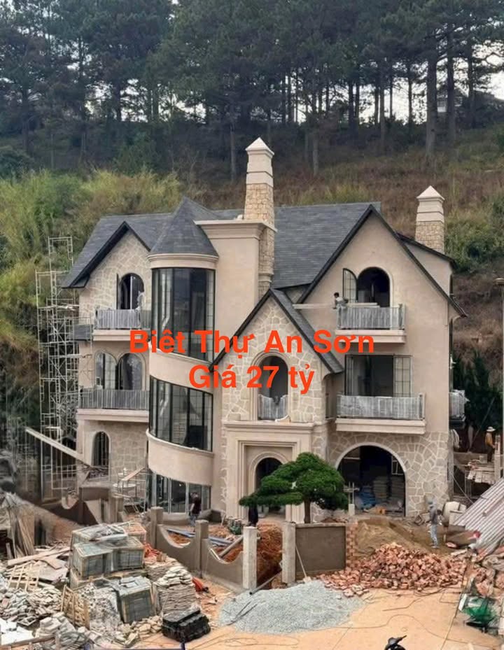 Biệt Thự Châu Âu 300m² An Sơn Đà Lạt - Sổ Hồng Riêng Giá 27 Tỷ