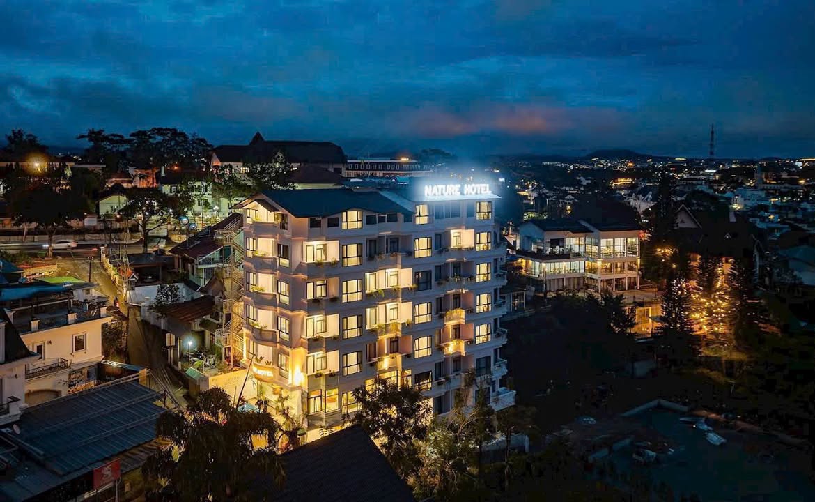 Khách sạn 3 sao tại Đà Lạt 700m² giá 95 tỷ - Vị trí trung tâm đắc địa!