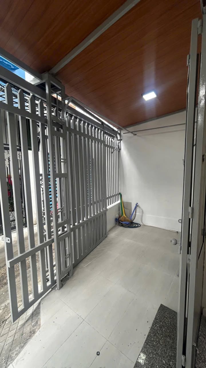 Nhà 2 tầng lô góc tại Hùng Vương, Hải Châu 43m² giá 4 tỷ - Đón Tết ngay!