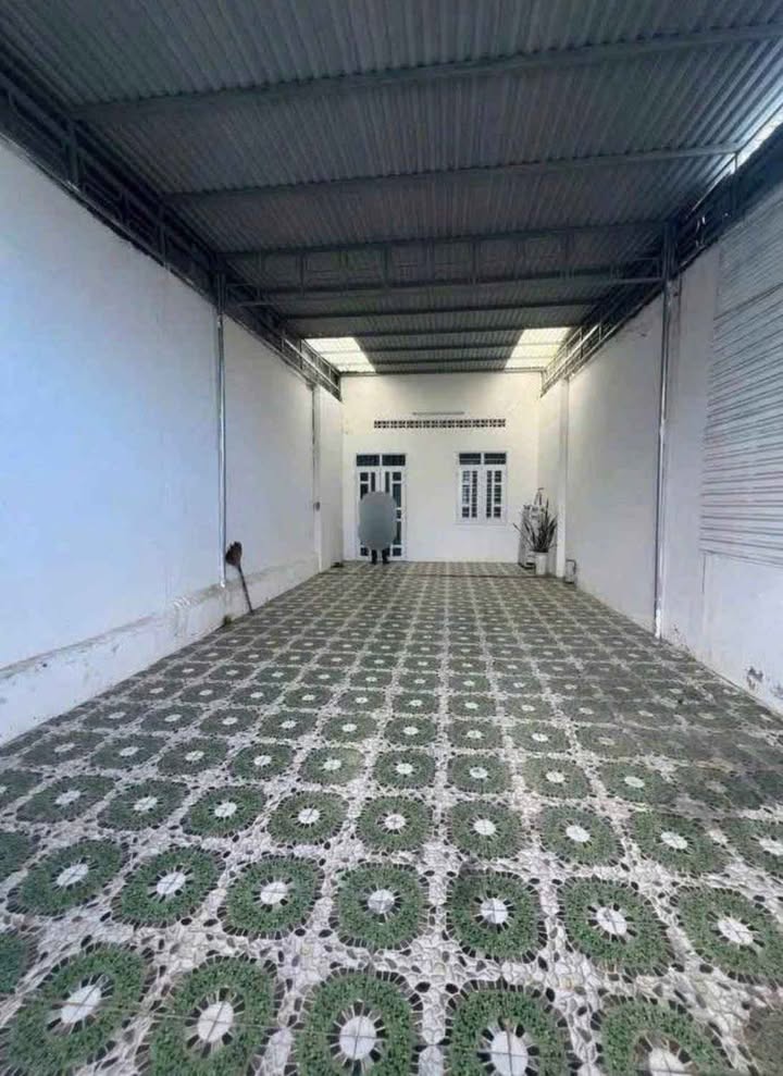 Nhà phố Nguyễn Huy Lung, Thắng Lợi, 150m² giá 1.3 tỷ - Không thể bỏ lỡ!