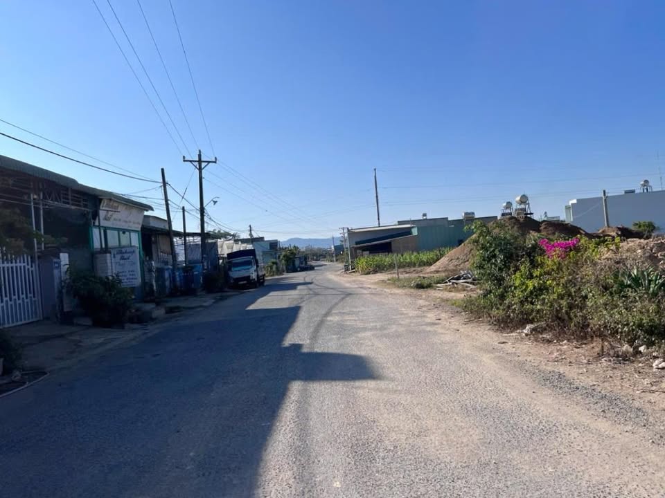 Đất thổ cư Thạnh Mỹ 250m² giá 2.5 tỷ - Nằm ngay mặt tiền đường nhựa chính!