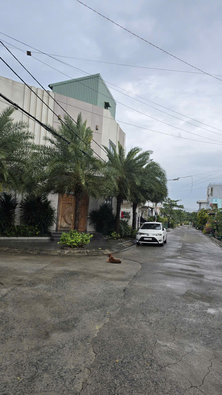 Nhà trọ 4 căn Hẻm 126 Nguyễn Văn Tạo 200m² giá thỏa thuận - Đầu tư sinh lời ngay!