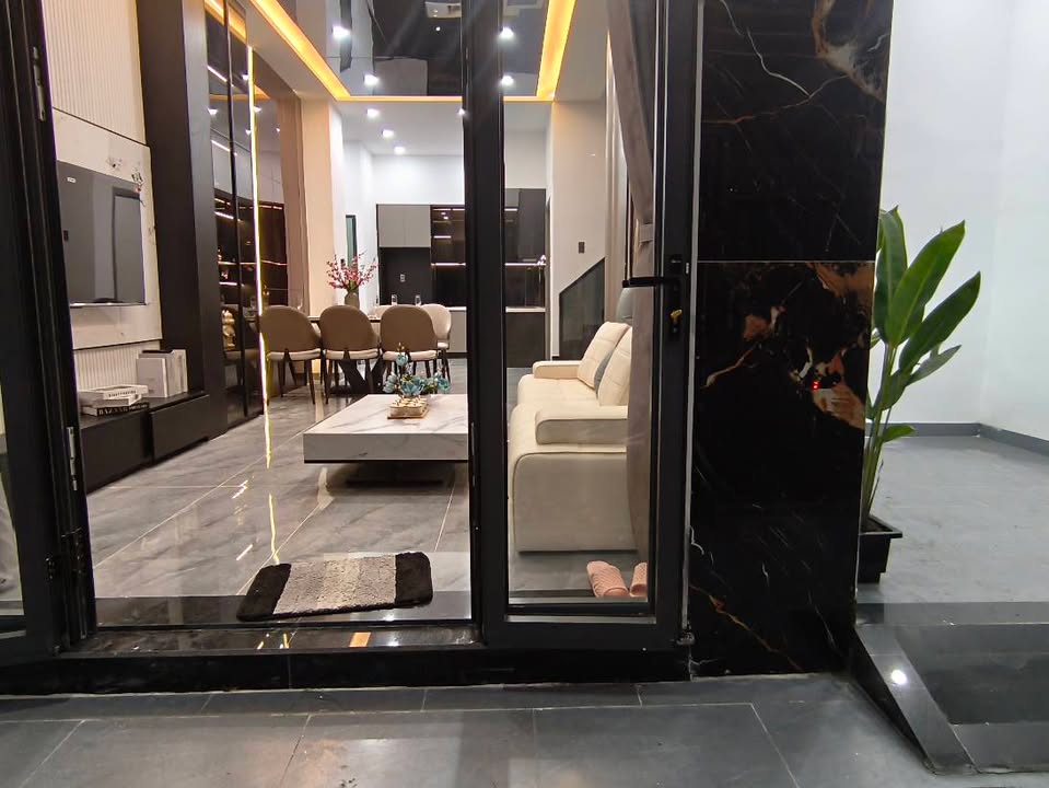 Nhà riêng Đà Nẵng 70m² giá 5.35 tỷ - Thiết kế hiện đại, 2 mặt thoáng