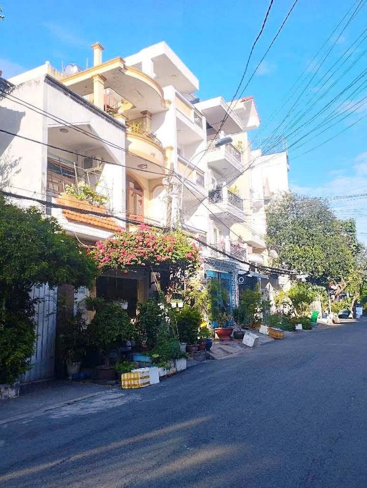 Nhà Mặt Tiền Tân Quy Q7 - 71m² (3.95x18m) Giá 14.5 Tỷ - Kinh Doanh Đắc Lộc