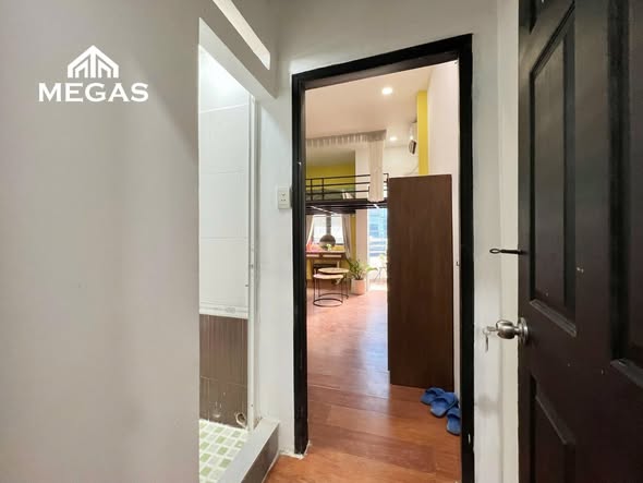 Căn Duplex Hồ Bá Kiện Q10 - View Hồ, Ban Công Thoáng Mát, Giá Thỏa Thuận