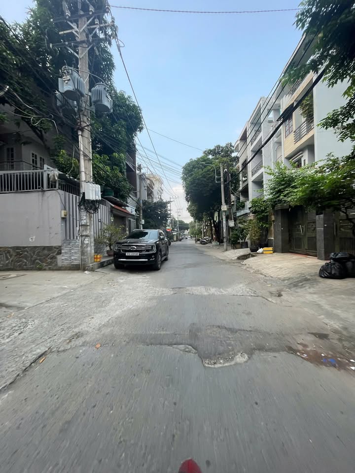 Nhà phố Âu Cơ, Quận Tân Phú, 64m² giá 6 tỷ - Sổ đỏ chính chủ, vị trí đắc địa!