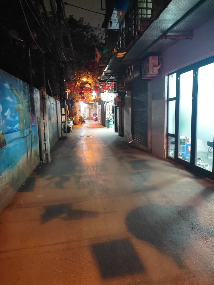 Bán Gấp Căn Hộ Tầng 1 Khu Tập Thể Thanh Xuân Nam, 44.3m² Sổ Đỏ