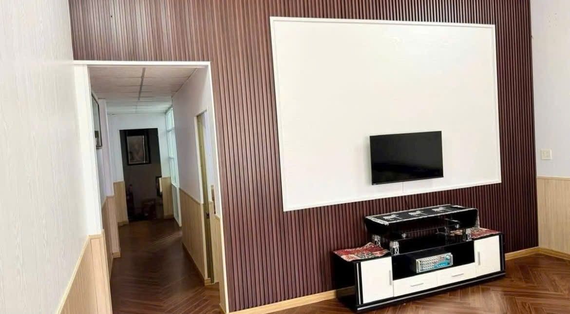 Nhà riêng Trần Cao Vân, Bảo Lộc 325m² giá 2,5 tỷ - Sẵn sàng vào ở ngay!
