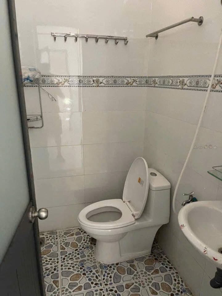 Nhà cho thuê Phú Mỹ, Tân Uyên 2PN giá chỉ 5 triệu - Sẵn sàng vào ở ngay!