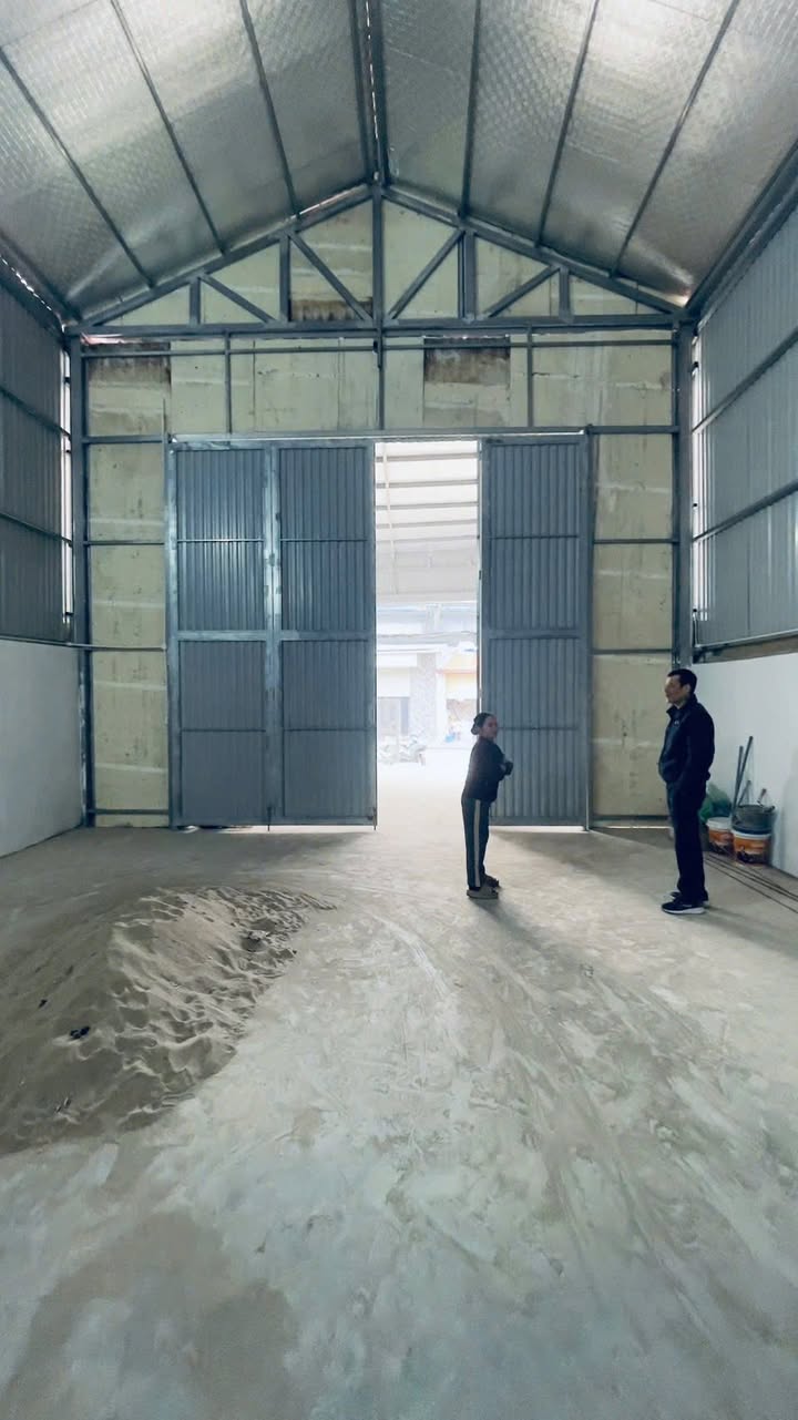 Kho/xưởng cho thuê tại Hải Bối, Đông Anh, 220m² - Giá tốt, tiện nghi đầy đủ!