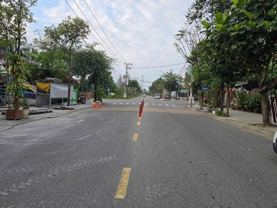 Bán đất mặt tiền đường Cao Hồng Lãnh, Hòa Quý, 100m² - Đầu tư sinh lời ngay!