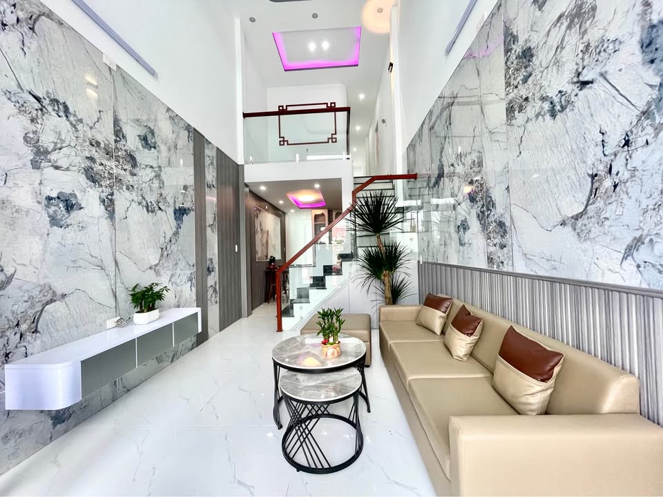 Nhà 2 tầng Nguyễn Chánh, Đà Nẵng 60.8m² giá 3.5 tỷ - Thiết kế hiện đại, dọn vào ở ngay!