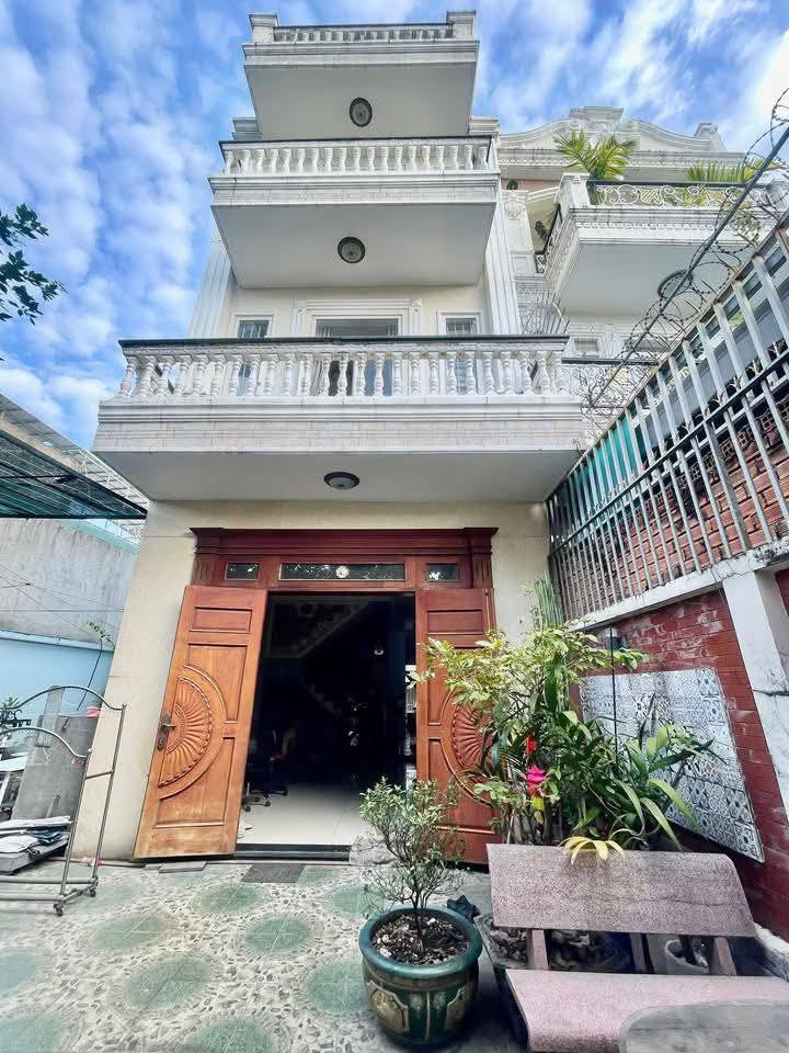 Nhà 3 tầng Lê Thị Kim - Xuân Thới Đông 173m² giá 6.3 tỷ - Đầu tư sinh lời ngay!