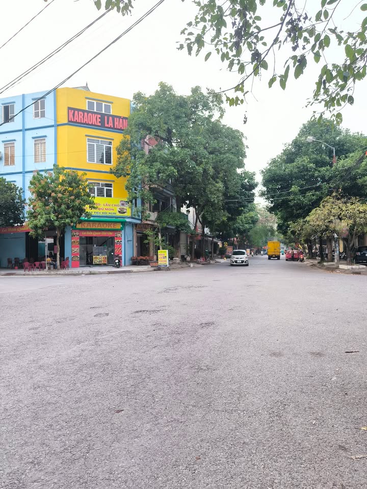 Nhà Lô Góc Nguyễn Thế Rục, Nam Định 70m² giá 5 tỷ - Vị trí kinh doanh lý tưởng!