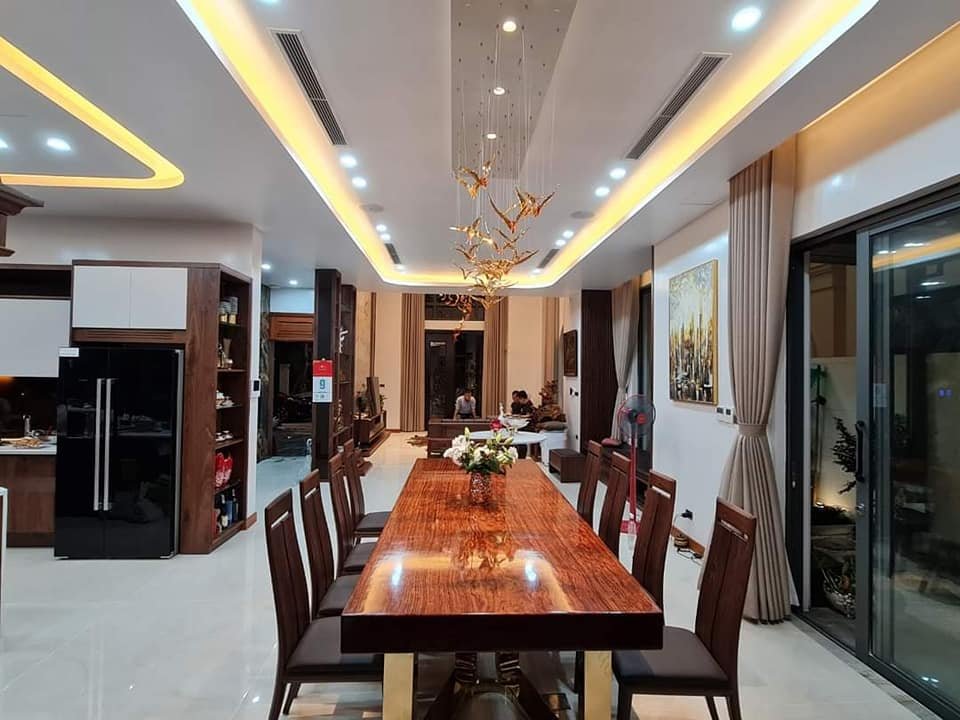 Nhà Mặt Tiền Nguyễn Sơn, Long Biên - Kinh Doanh Đỉnh Cao 150m² - 42 Tỷ