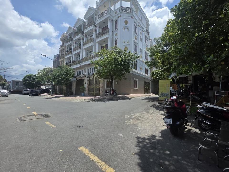 Đất Lô Góc Đường Số 9, Thủ Đức - 93.5m² - Sổ Đỏ Sẵn Sàng