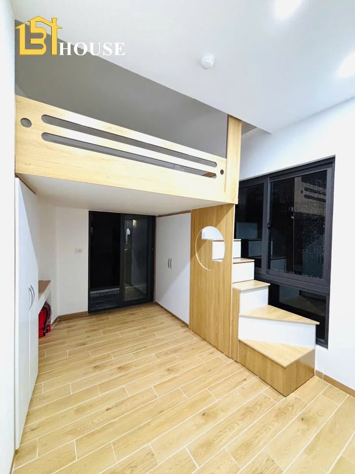 Phòng gác xép ngõ 14 Đông Quan, Cầu Giấy 30m đến mặt phố - Full đồ, thoáng sáng!