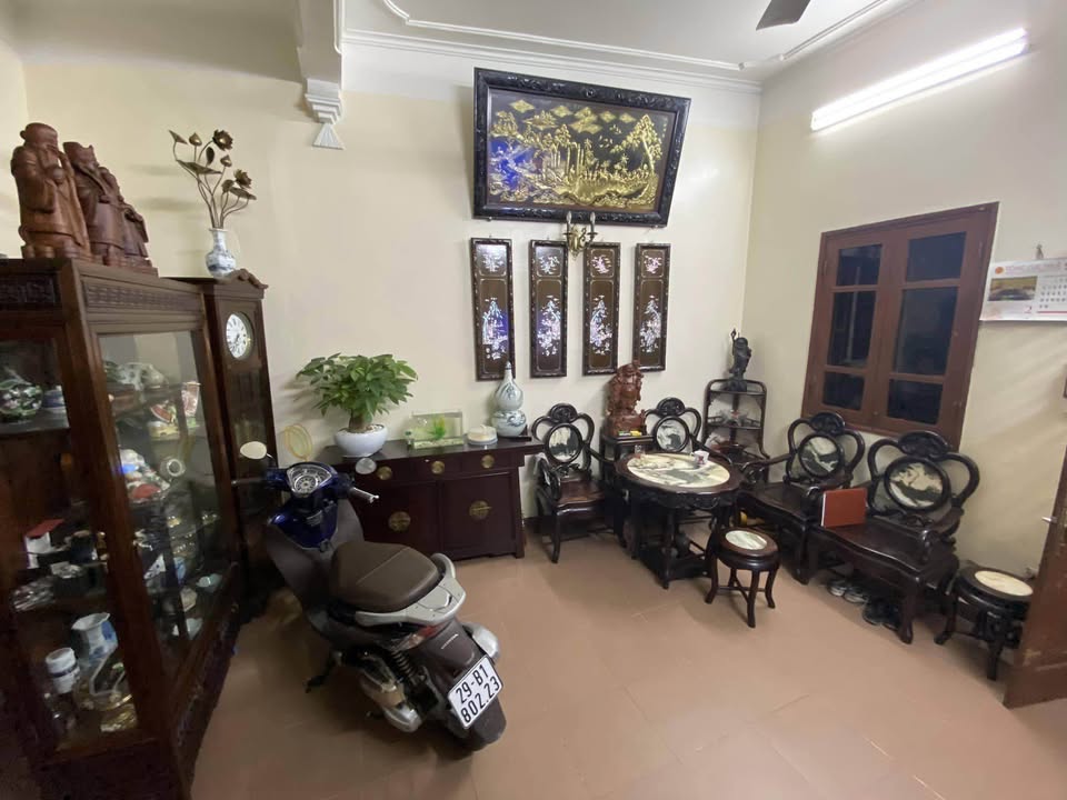 Nhà 4 tầng Ngọc Hà, Ba Đình - 31m² nở hậu, ô tô đỗ cửa, 4.3 tỷ