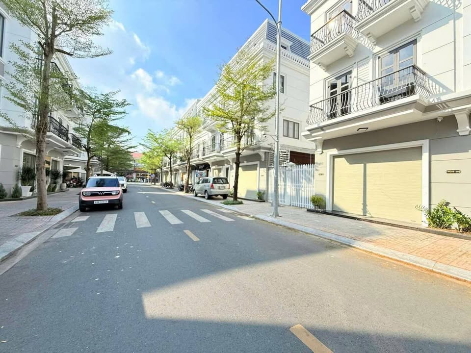 Shophouse Vincom Mỹ Tho 105m² giá 25 triệu - Căn góc sang trọng!