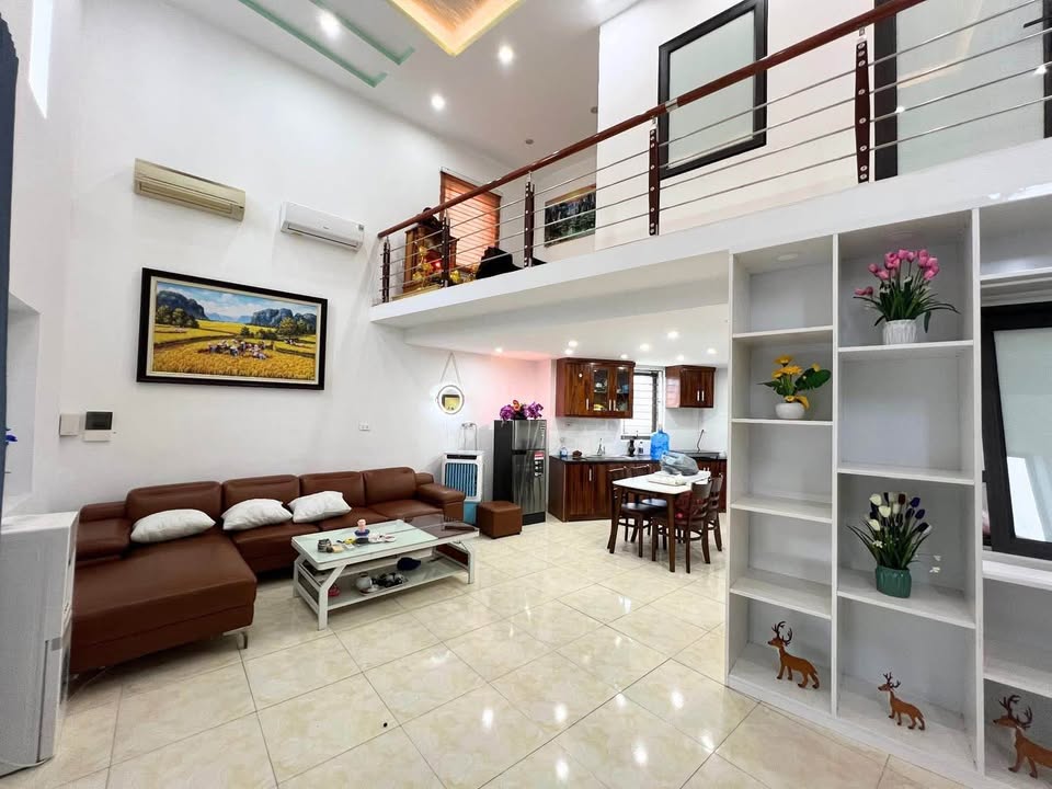 Nhà riêng tại phường Hồng Gai - 80.8m² giá 1.7 tỷ - Dọn vào ở ngay!