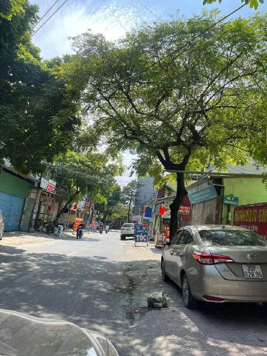 Nhà cấp 4 Phú Diễn Bắc Từ Liêm 119m² giá 9.8 tỷ - Cơ hội đầu tư tuyệt vời!