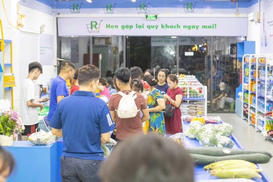 Shophouse Vinhomes Ocean Park 1 100m² giá 800 triệu - Kinh doanh sầm uất ngay trung tâm!