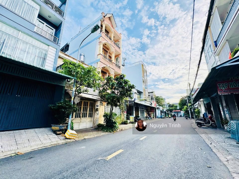 Đất tặng nhà C4 Phước Long B, Thủ Đức 120m² giá 10,2 tỷ - Giảm ngay 1,5 tỷ!