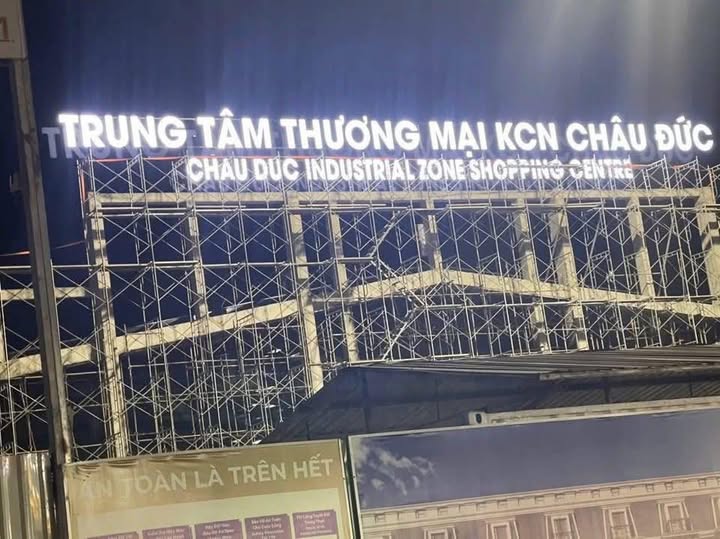 Mặt bằng kinh doanh tại TTTM Sonadezi Suối Nghệ 328m² giá 5.5 tỷ - Cơ hội đầu tư không thể bỏ lỡ!