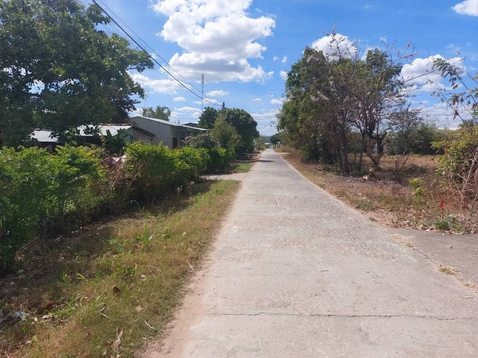 Đất thổ cư 250m² tại thôn Konrbang 1, xã Vinh Quang giá 600 triệu - Đường rộng ô tô vào tận nơi!