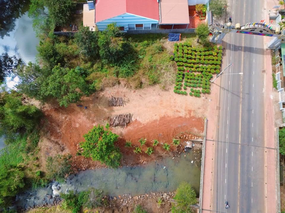 Đất Mặt Tiền Y Wang, Eakao, Buôn Ma Thuột 611m² giá 7 tỷ - Kinh doanh ngay lập tức!