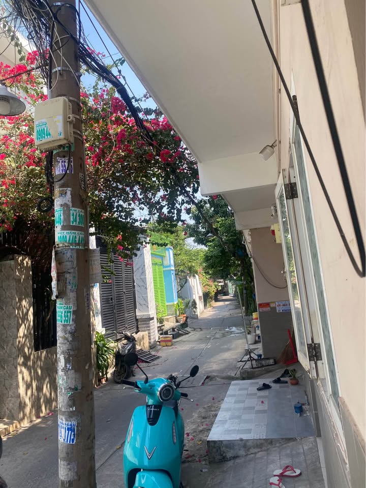 Nhà phố Tân Thuận Đông Quận 7, 128m² giá 5 tỷ - Đầu tư sinh lời ngay lập tức!