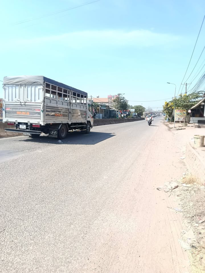 Nhà trọ 35 phòng tại Long Đức, 844m² giá 11.5 tỷ - Thu nhập 40 triệu/tháng!