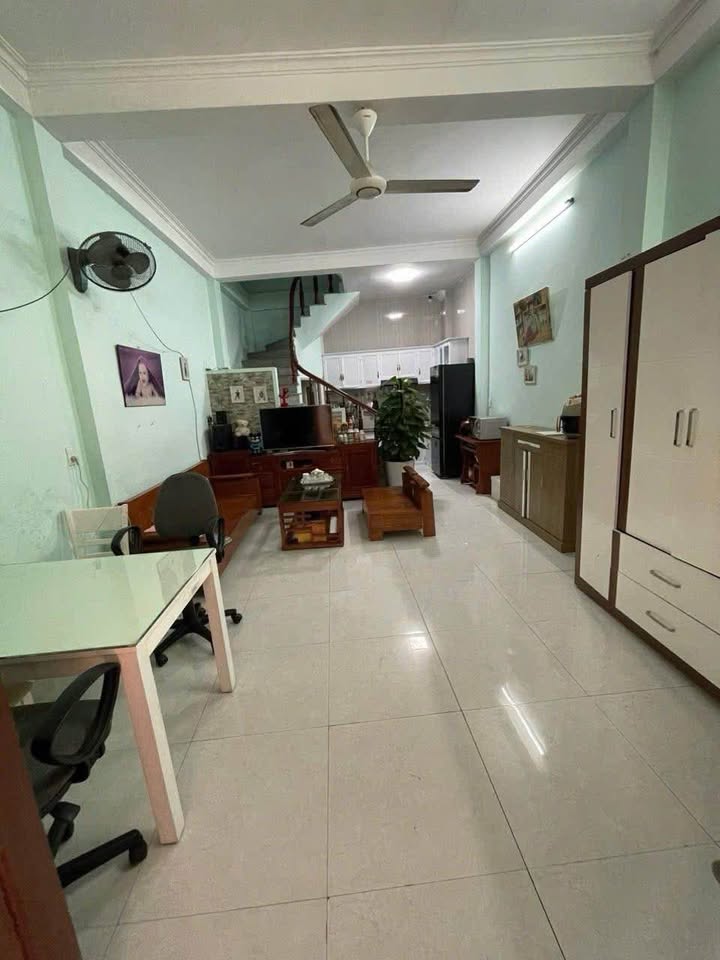 Nhà 3 tầng Quang Trung Thái Bình 40m² giá 1.7 tỷ - Cơ hội đầu tư lý tưởng!