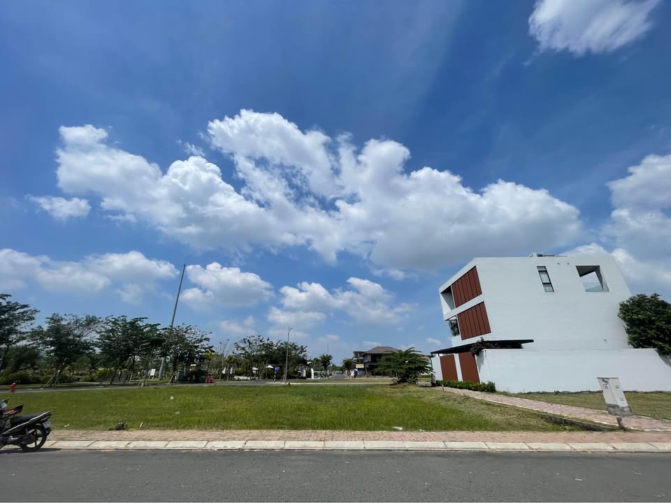 Đất nền biệt thự KDC Nam Long Cần Thơ 225m² giá 9.3 tỷ - Sổ hồng chính chủ!