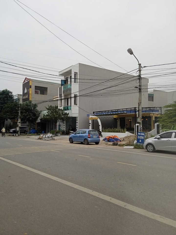 Nhà mặt đường Cát Linh Ninh Bình 100m² - Tiềm năng kinh doanh lớn!