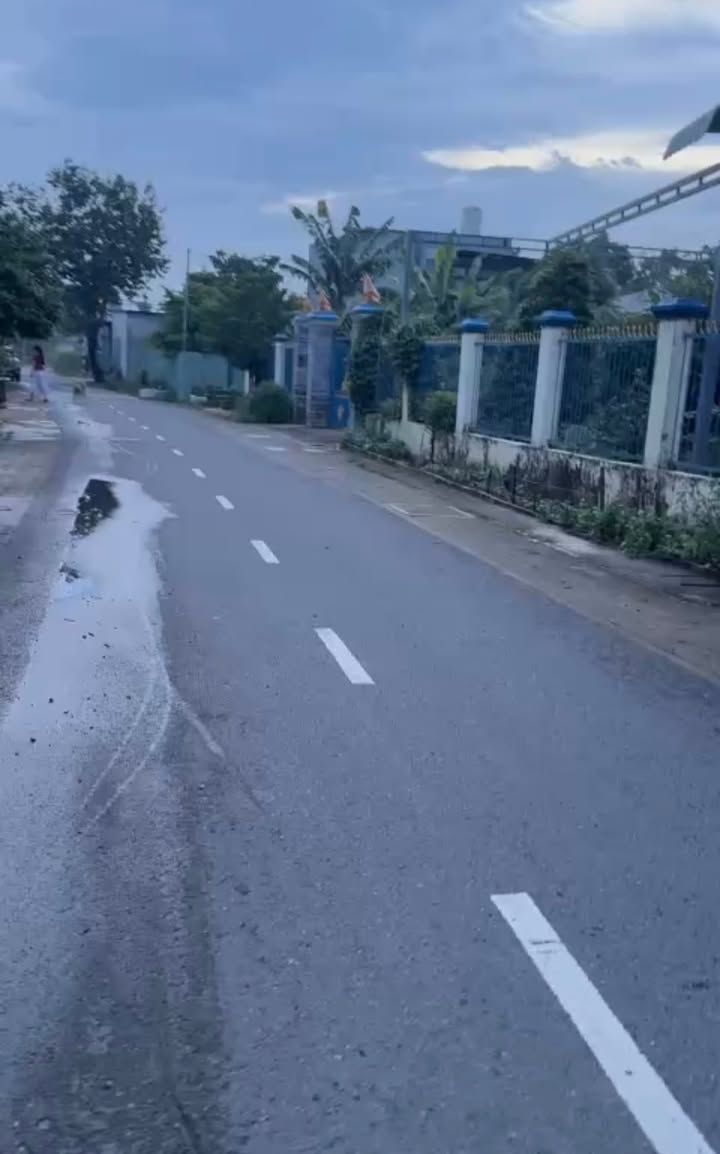 Nhà mặt tiền ĐX25, Phường Phú Mỹ, 318m² giá 6.7 tỷ - Chính chủ bán gấp!