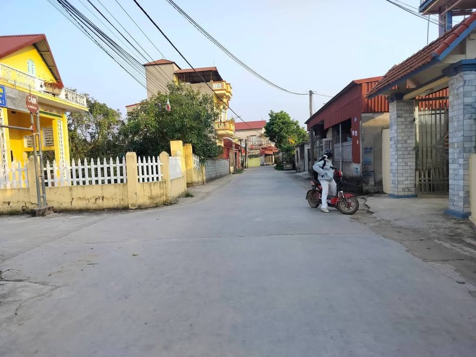 Đất nền lô góc trục xã Đông Các, Đông Hưng, Thái Bình - 200m² chỉ 1.3 tỷ!