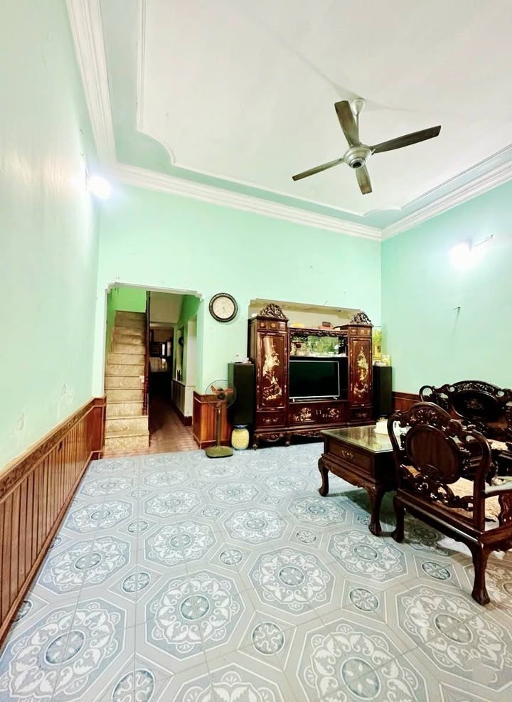 Nhà 2 tầng Phường Đông Hải 114m² giá 3 tỷ - Không gian rộng rãi, giá tốt!