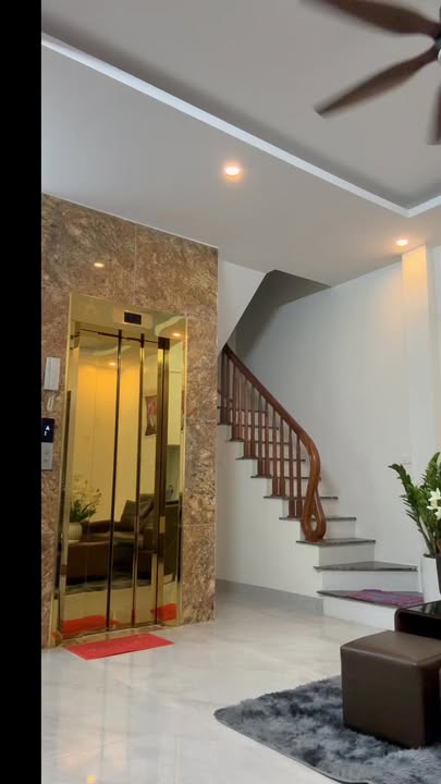 FrontHouse Vincom Times City 38m² giá 10.2 tỷ - Sổ đỏ chính chủ!