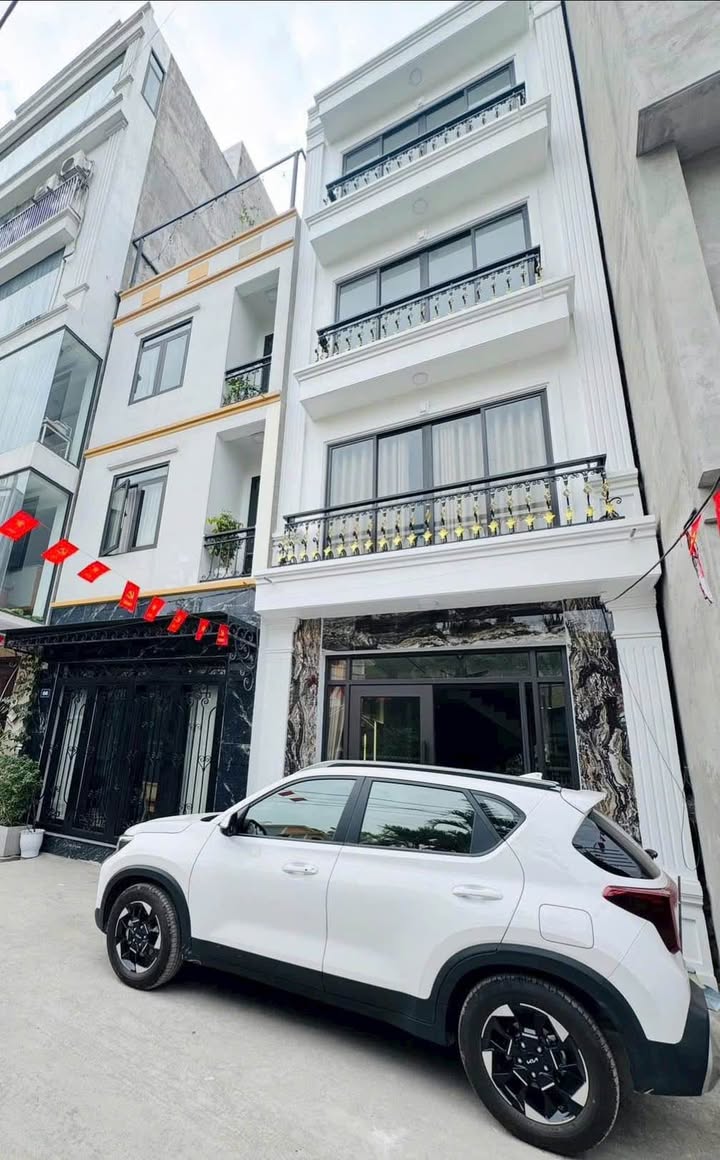 Nhà phố Cao Thắng Hạ Long 52m² giá 4.65 tỷ - Sẵn sàng xách vali về ở!