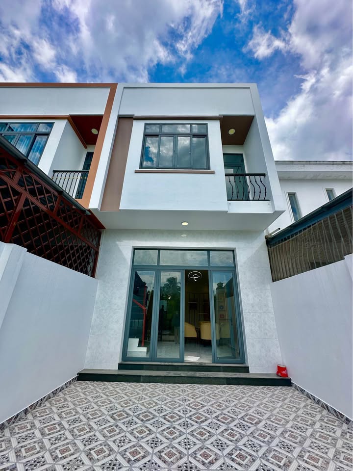 Nhà phố Mỹ Hưng, Mỹ Phong 100m² giá 1.95 tỷ - Chính chủ bán gấp!