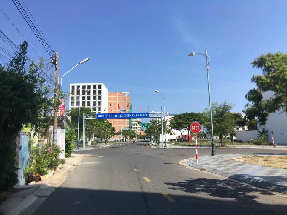 Đất Nền Hẻm Xe Hơi Phan Trung 86m² giá 2.85 tỷ - Nở hậu, vị trí đắc địa!