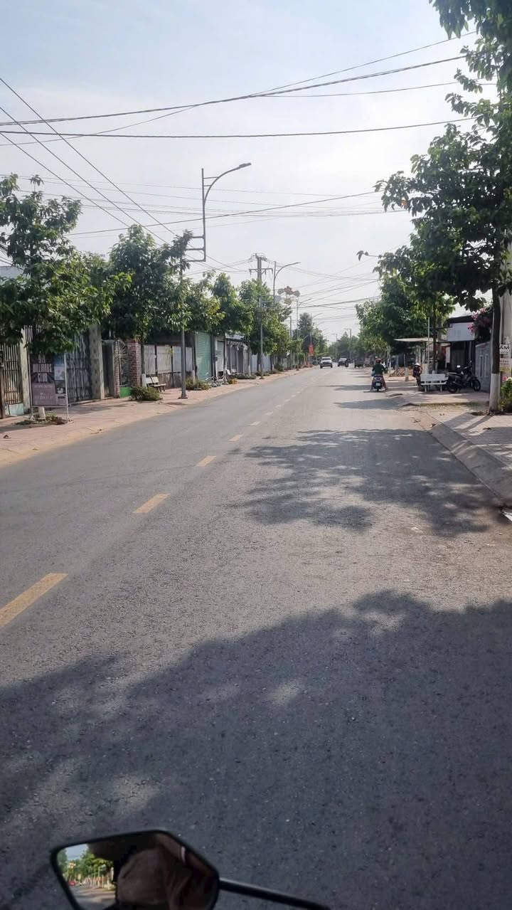 Đất nền 4.520m² tại Cai Lậy, Tiền Giang - Giá chỉ 1.5 tỷ, xây dựng ngay!