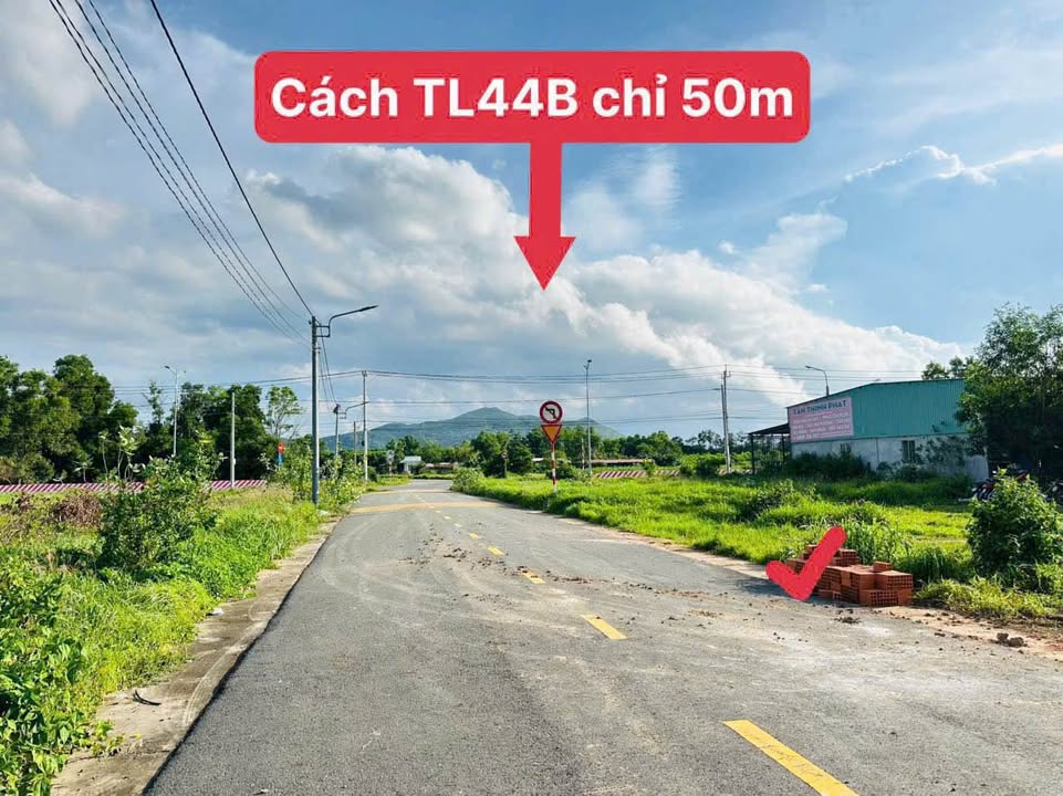 Đất Phước Hải 137m² - Sổ Đỏ 100m² Thổ Cư, Gần Biển 4km