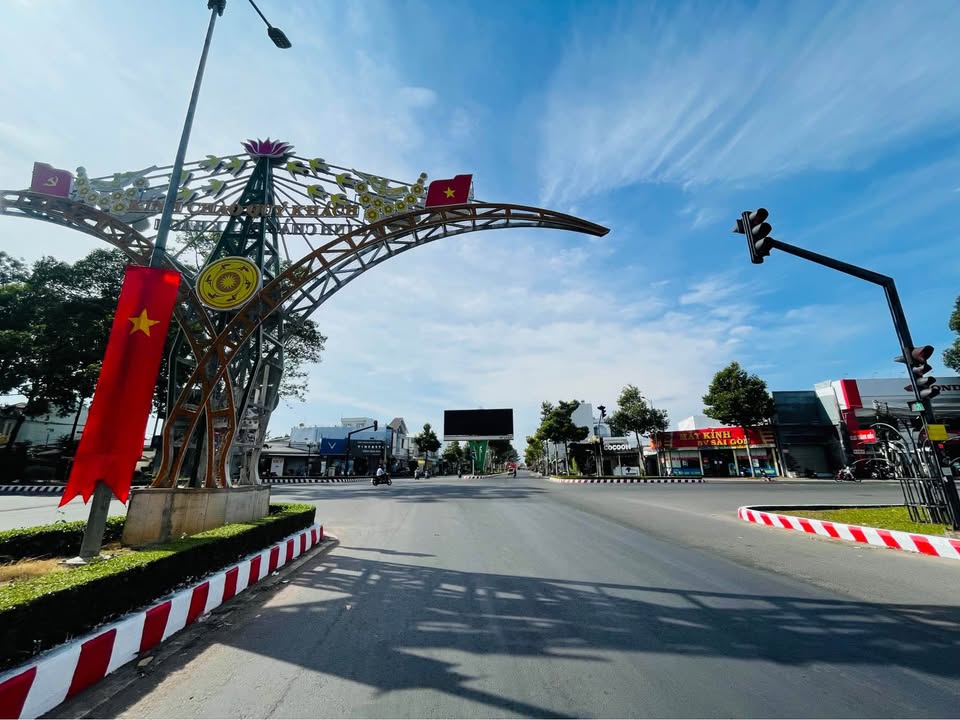 Bán nhà mặt tiền Võ Nguyên Giáp, 109m², chỉ 4.65 tỷ - Vị trí đẹp, thương lượng!