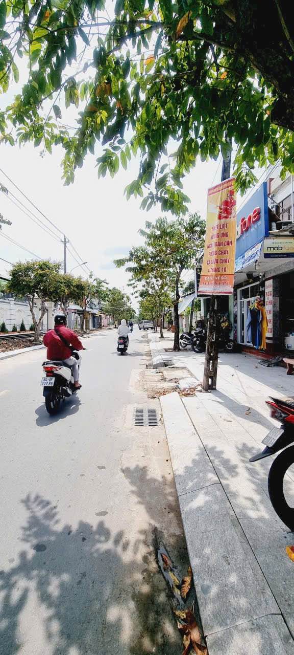 Nhà mặt tiền Lê Lợi, Trà Vinh 68m² giá 2 tỷ - Kinh doanh dễ dàng!