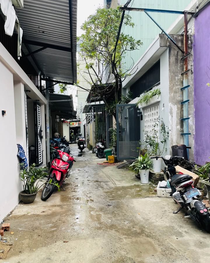 Dãy trọ 5 phòng đường Hồ Quý Ly, Đà Nẵng 98m² giá 4.25 tỷ - Dòng tiền ổn định 10 triệu/tháng!