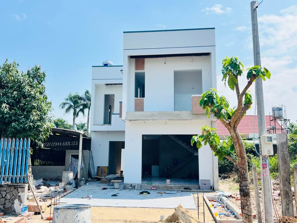 Nhà hoàn thiện 192m² xã Tân Thông Hội, Củ Chi - Giá chỉ 4 tỷ, vào ở ngay!