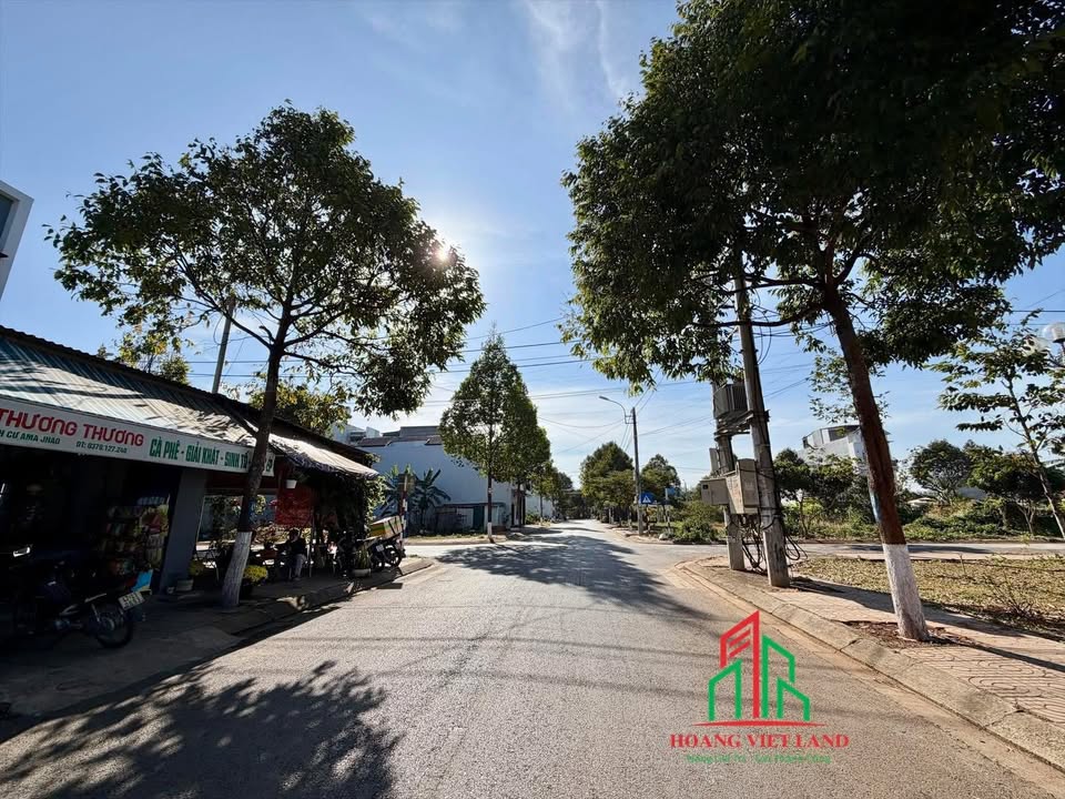 Đất TĐC Ama Jhao, Buôn Ma Thuột 109m² giá 5.5 tỷ - Đối diện hoa viên xanh mát!