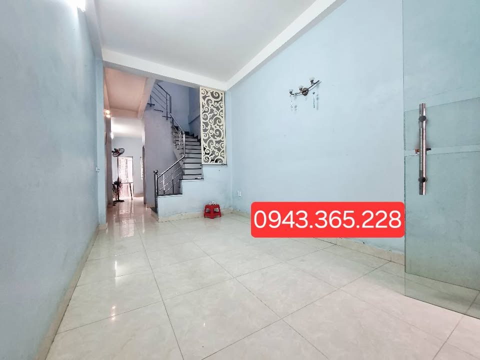 Nhà 3 tầng đẹp tại Phường Quang Trung, Nam Định 47m² giá 2.15 tỷ - Ô tô vào tận nhà!